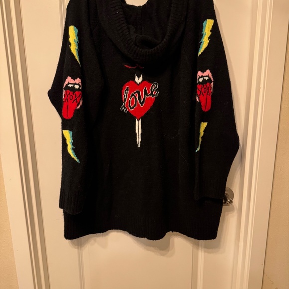 Torrid x Betsey Johnson Hooded Zip Sweater — Black w/ “LOVE” Back Graphic - Picture 2 of 12